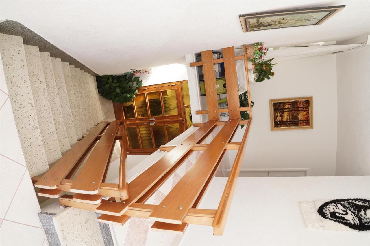 Apartments Mare Trogir Buitenkant foto